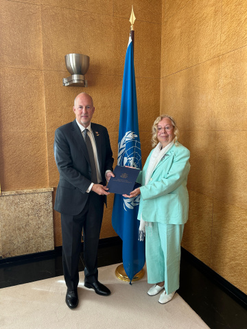 New Permanent Representative of the United States of America Presents Credentials to the Director-General of the United Nations Office at Geneva